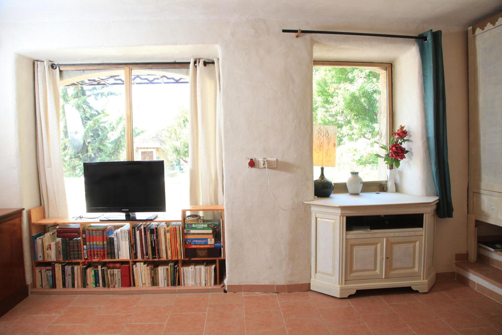 Appartement Avec Grande Terrasse Privative En Parc Regional Du Verdon Puimoisson Exterior foto